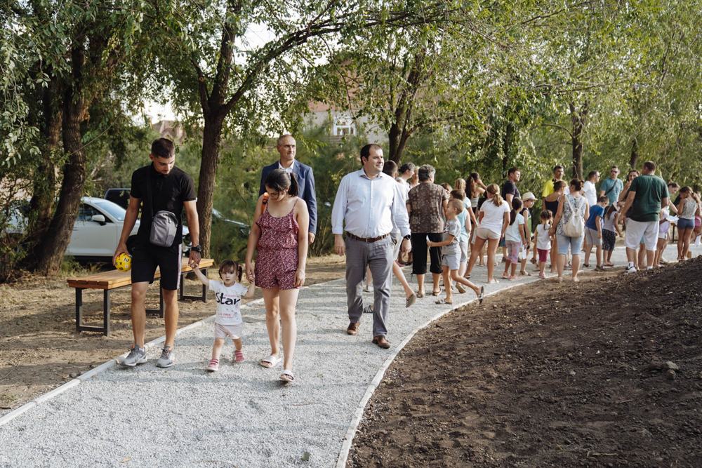 Grund: közösségi – és játszótér a fiataloknak!